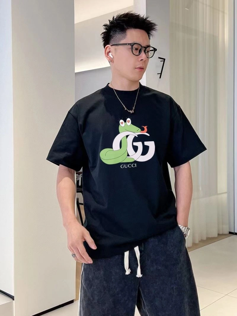 Gucci T-Shirts Sleek 128457