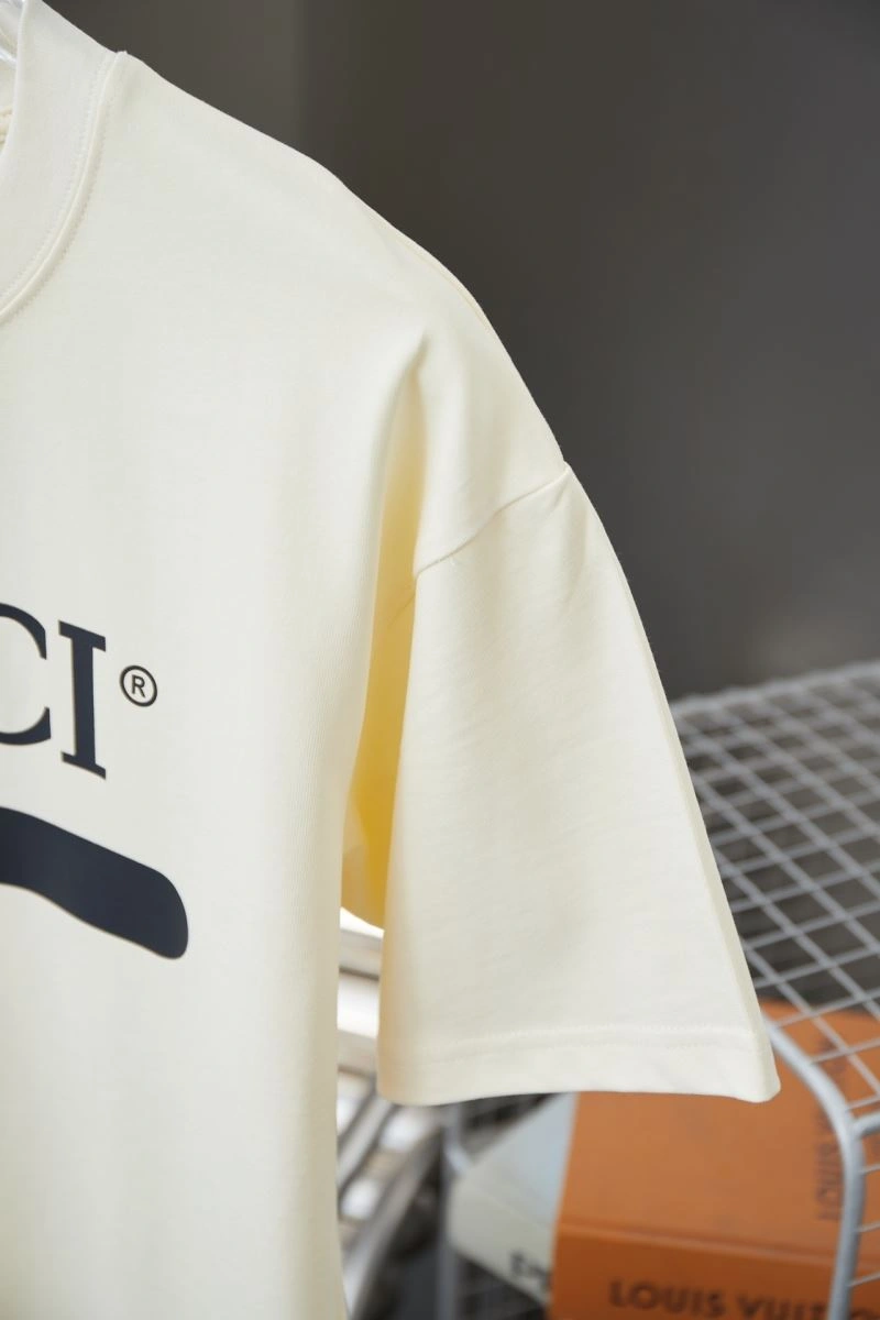 Gucci T-Shirts SmoothTexture 128460