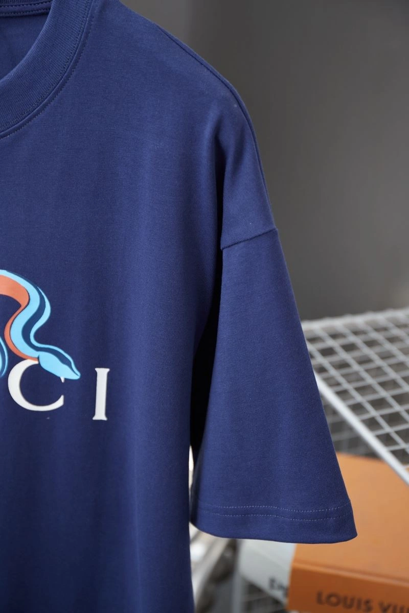 Bold Gucci T-Shirts 128474