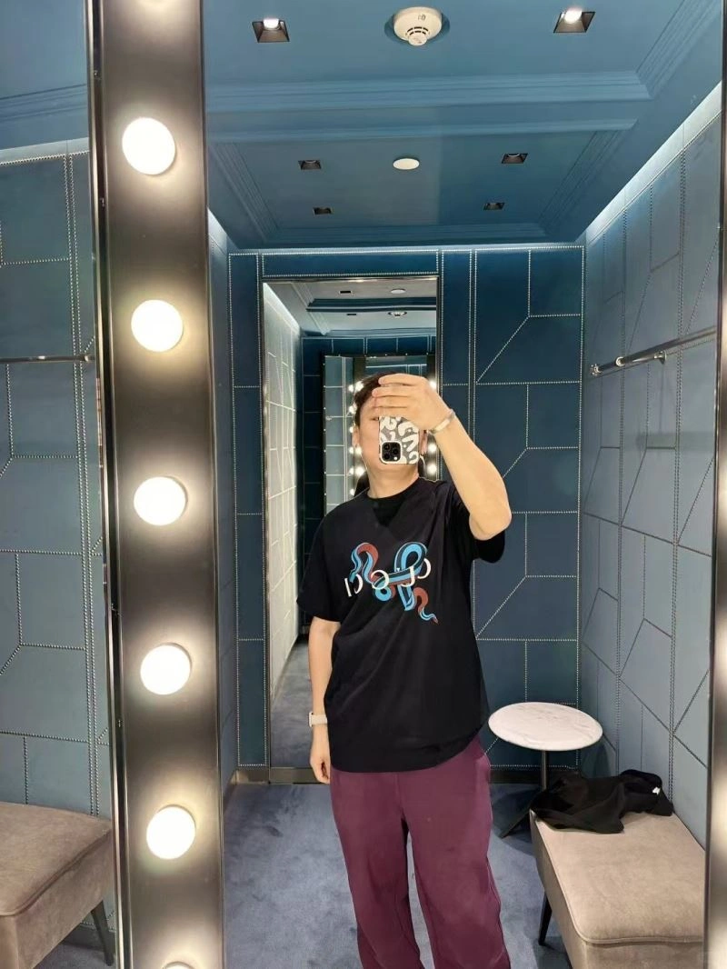 Bold Gucci T-Shirts 128474