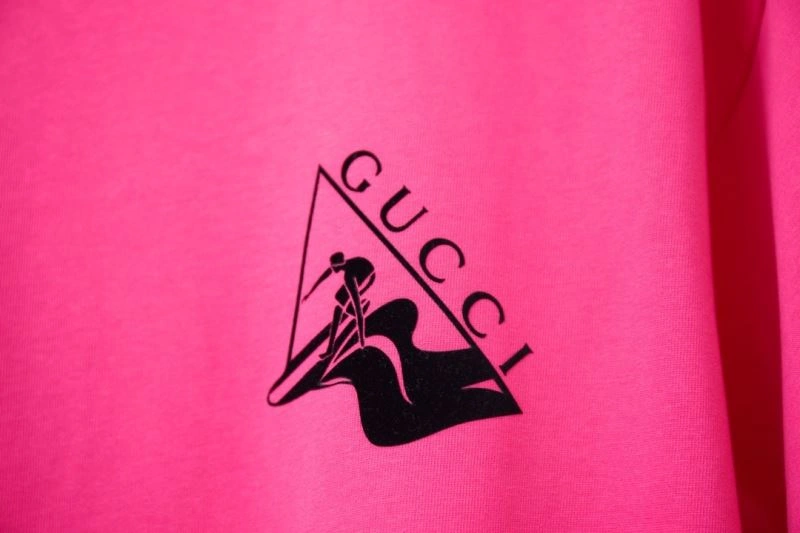 Resilient Gucci T-Shirts 128446