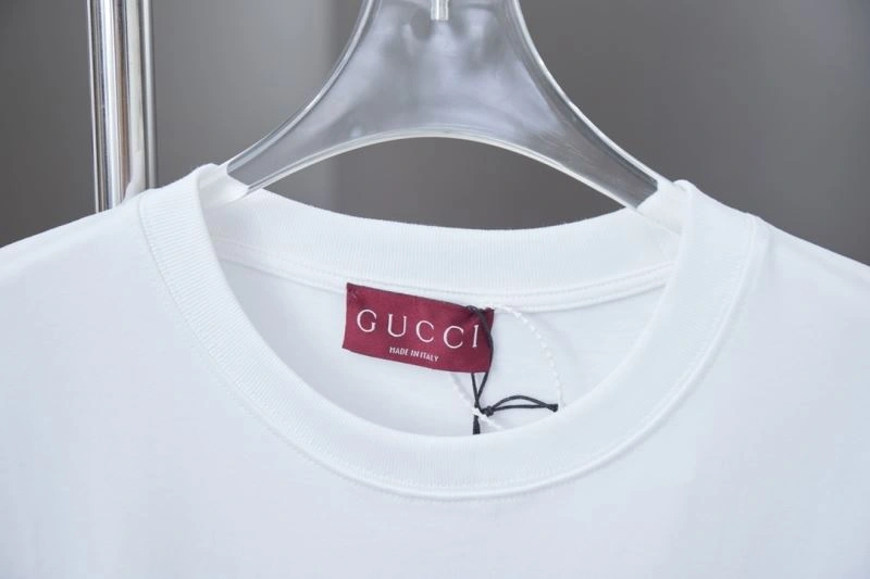 Trendsetting Gucci T-Shirts 128438