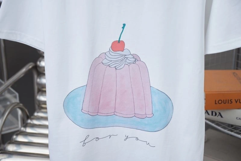 Trendsetting Gucci T-Shirts 128438