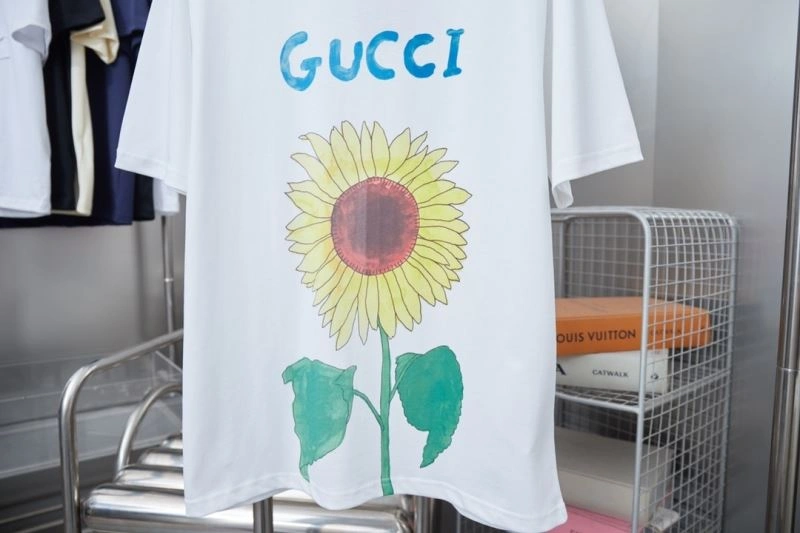 Gucci T-Shirts Lightweight 128435