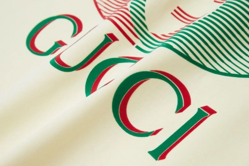 Gucci T-Shirts Comfortable 128417