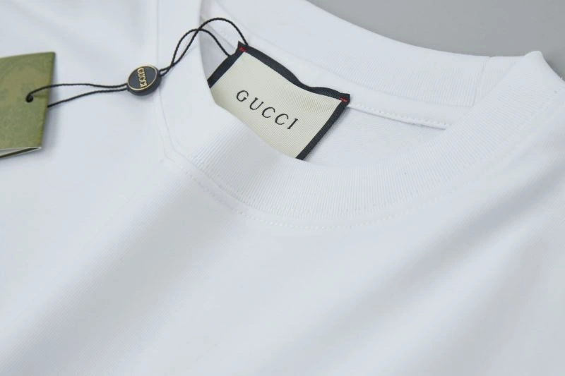 Gucci T-Shirts Neat 128410