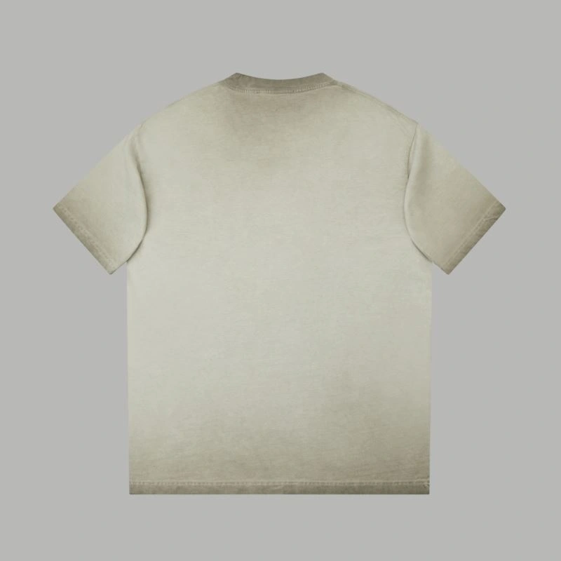 Seasonal Gucci T-Shirts 128408