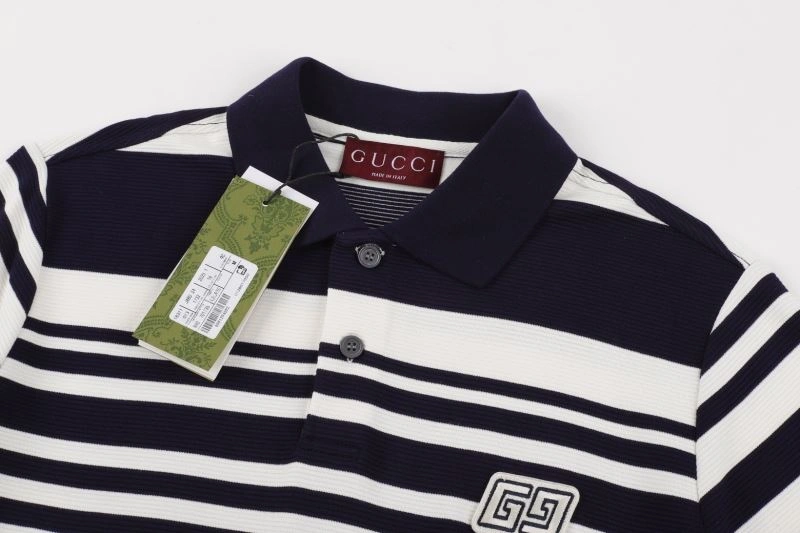 Seasonal Gucci T-Shirts 128404