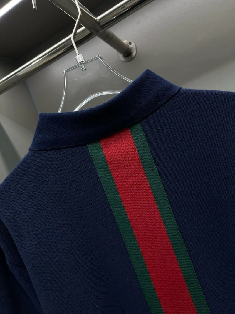 Bold Gucci T-Shirts 128396
