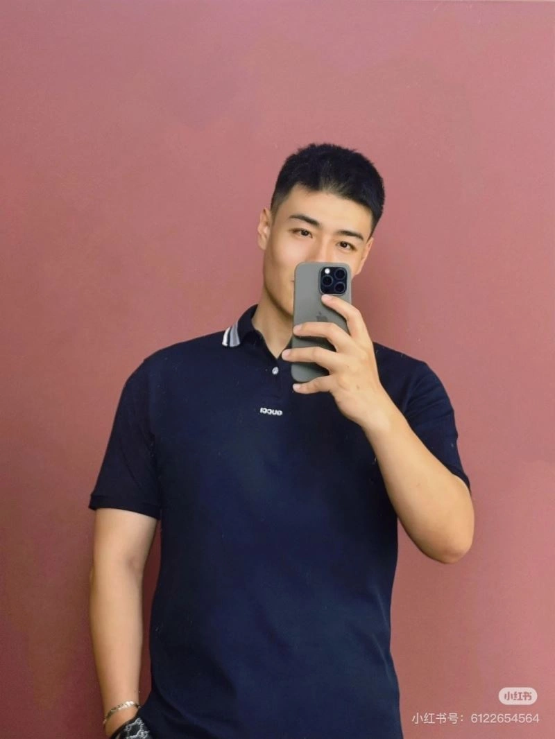 Modern Gucci T-Shirts 128395