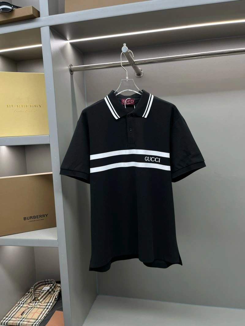 Vibrant Gucci T-Shirts 128394