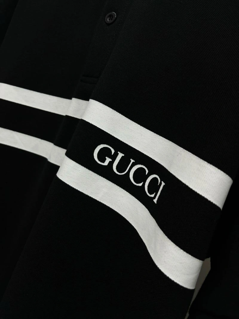 Vibrant Gucci T-Shirts 128394