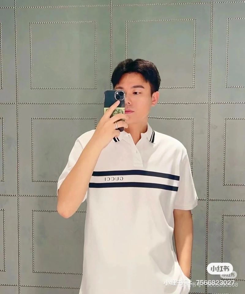 Lightweight Gucci T-Shirts 128393