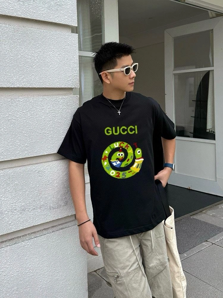Gucci T-Shirts Durable 128368