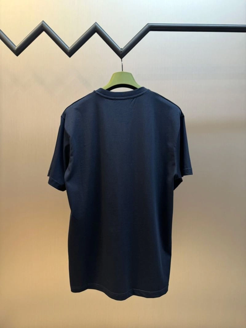 Seasonal Gucci T-Shirts 128357