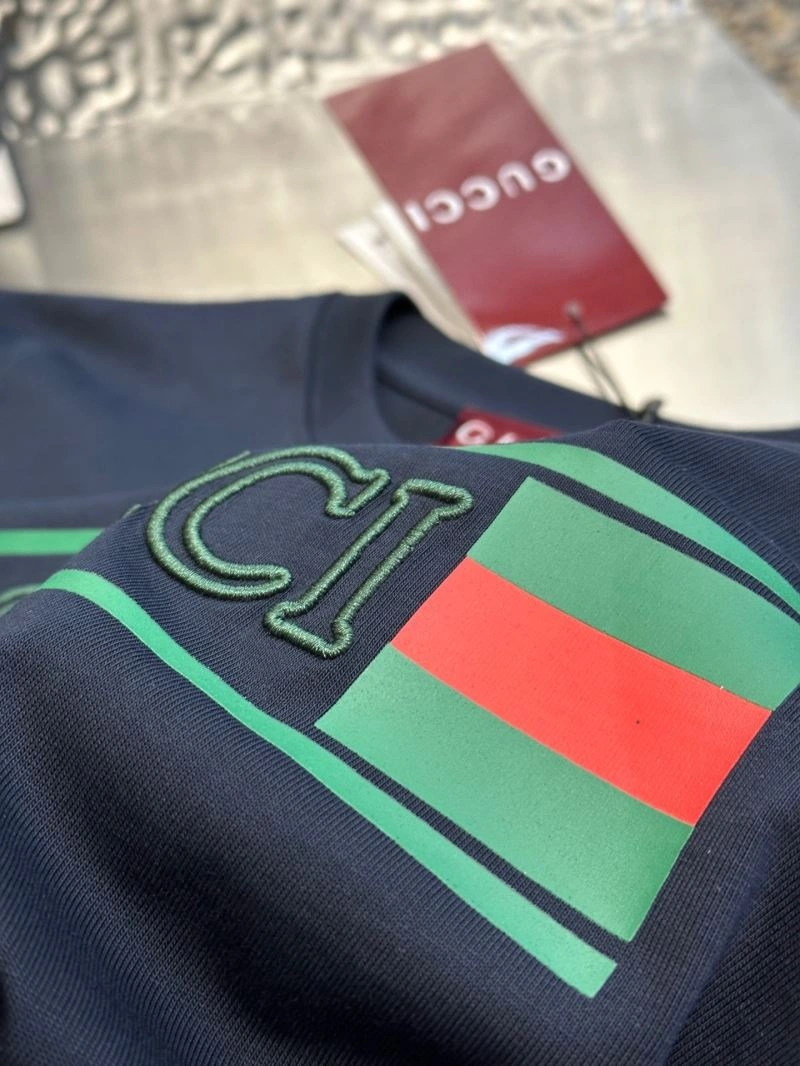 Gucci T-Shirts SmoothTexture 128356