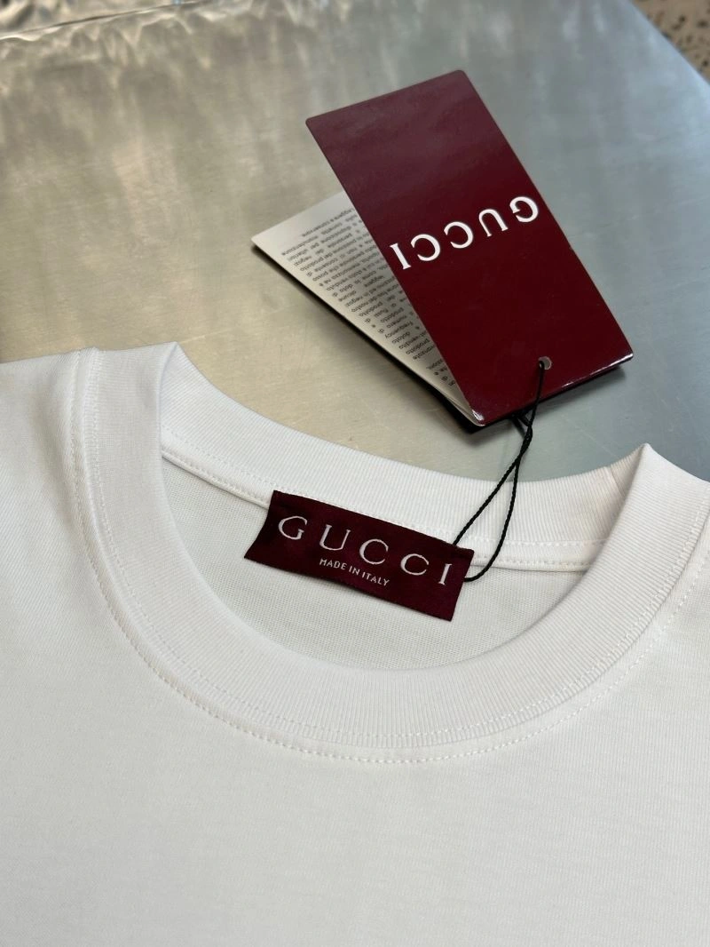 Gucci T-Shirts Comfortable 128355