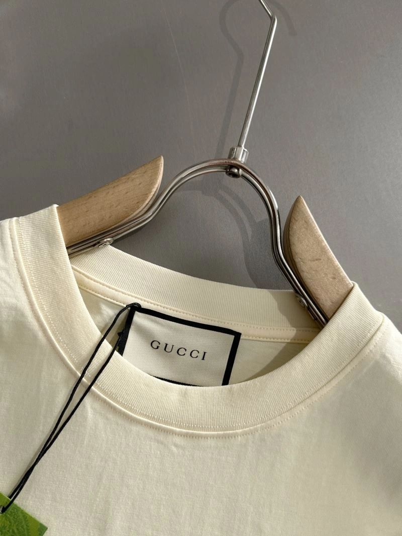 EyeCatching Gucci T-Shirts 128339