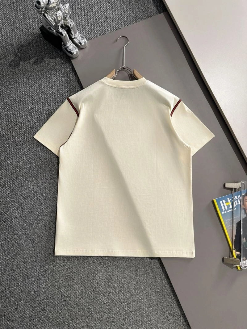 Gucci T-Shirts Chic 128333