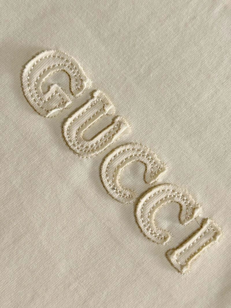 Gucci T-Shirts Chic 128333