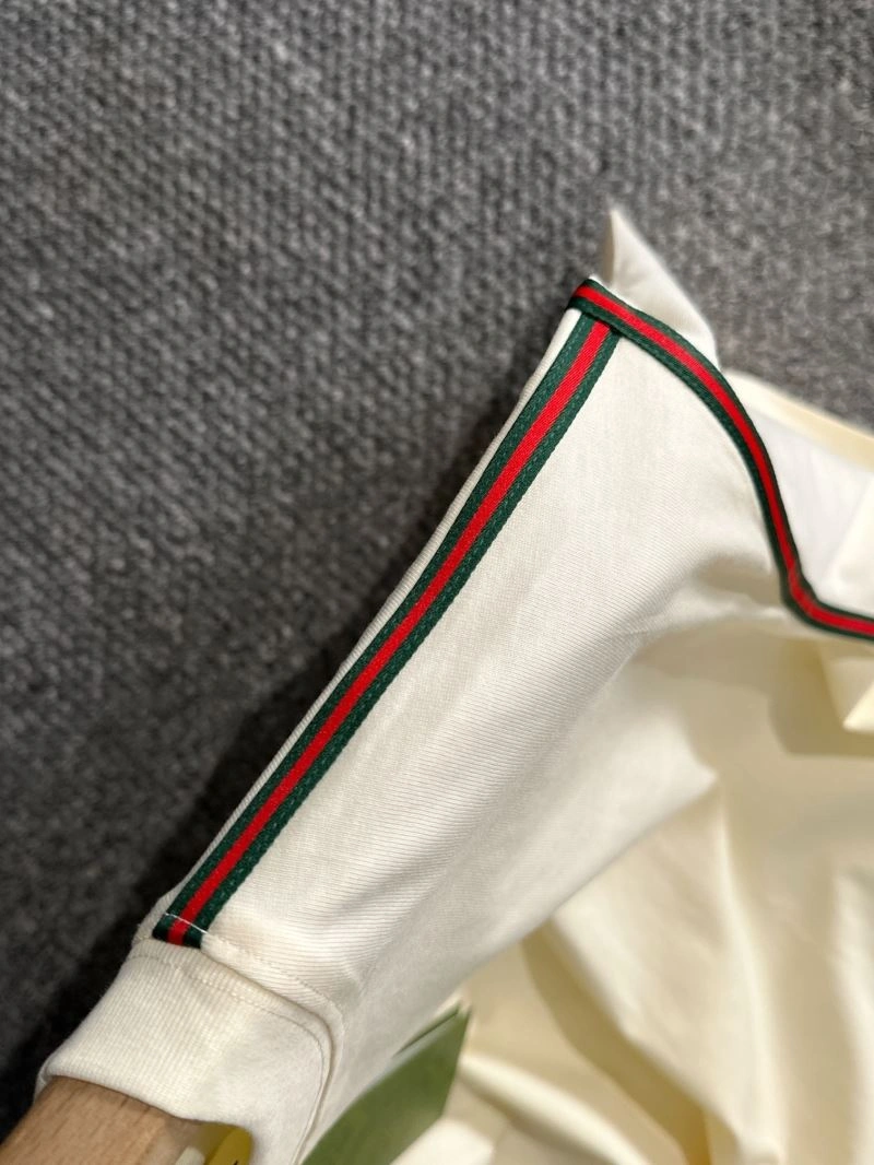 Gucci T-Shirts Chic 128333