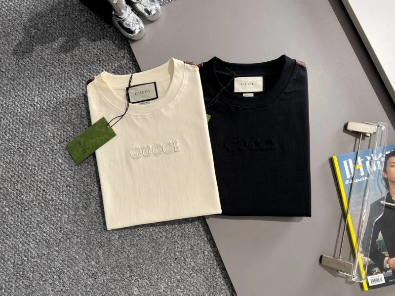 Gucci T-Shirts Chic 128333