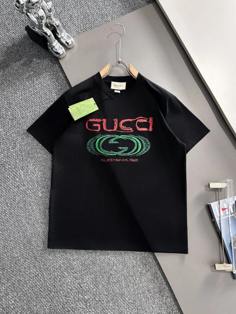 Versatile Gucci T-Shirts 128323