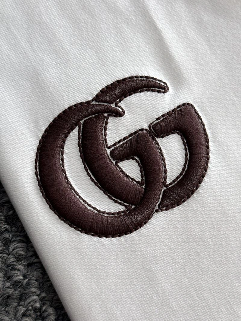 Bold Gucci T-Shirts 128311