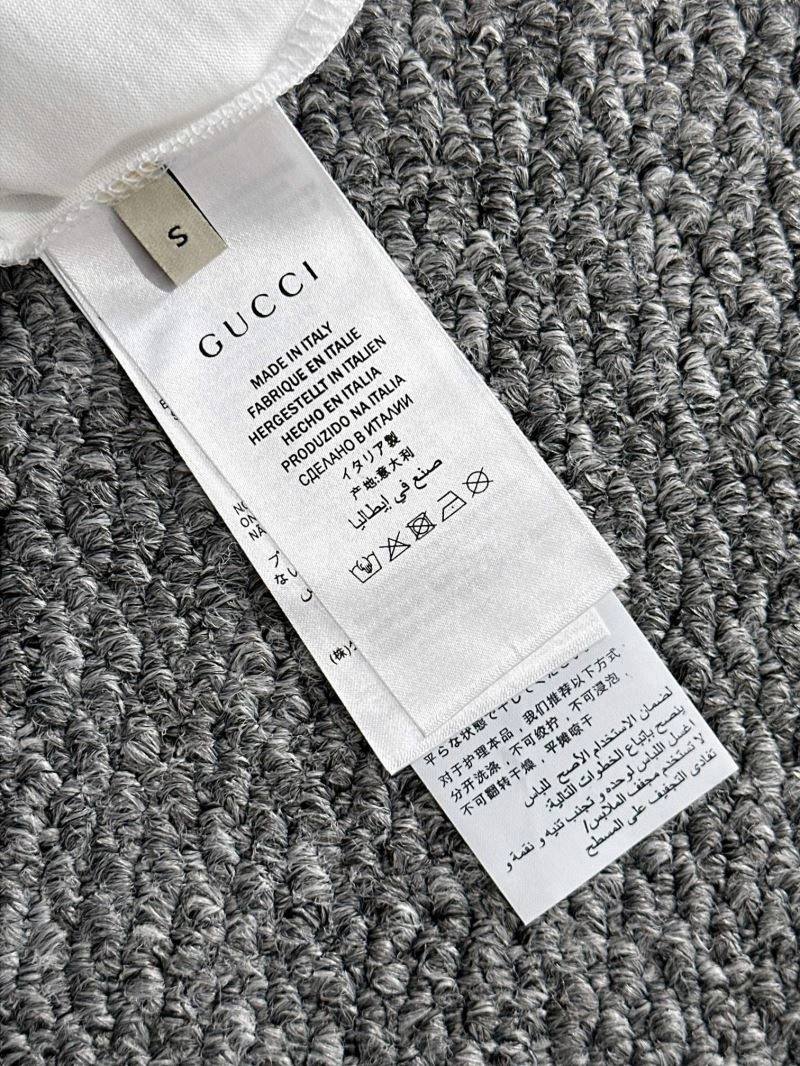 Bold Gucci T-Shirts 128311