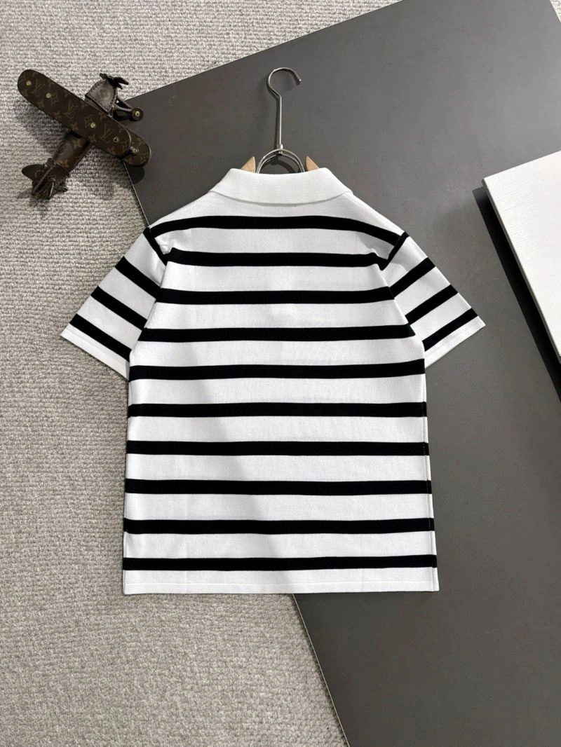Bold Gucci T-Shirts 128296
