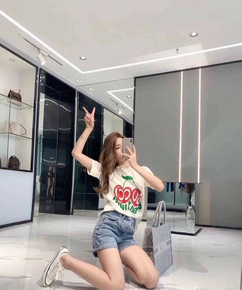 Trendsetting Gucci T-Shirts 128271