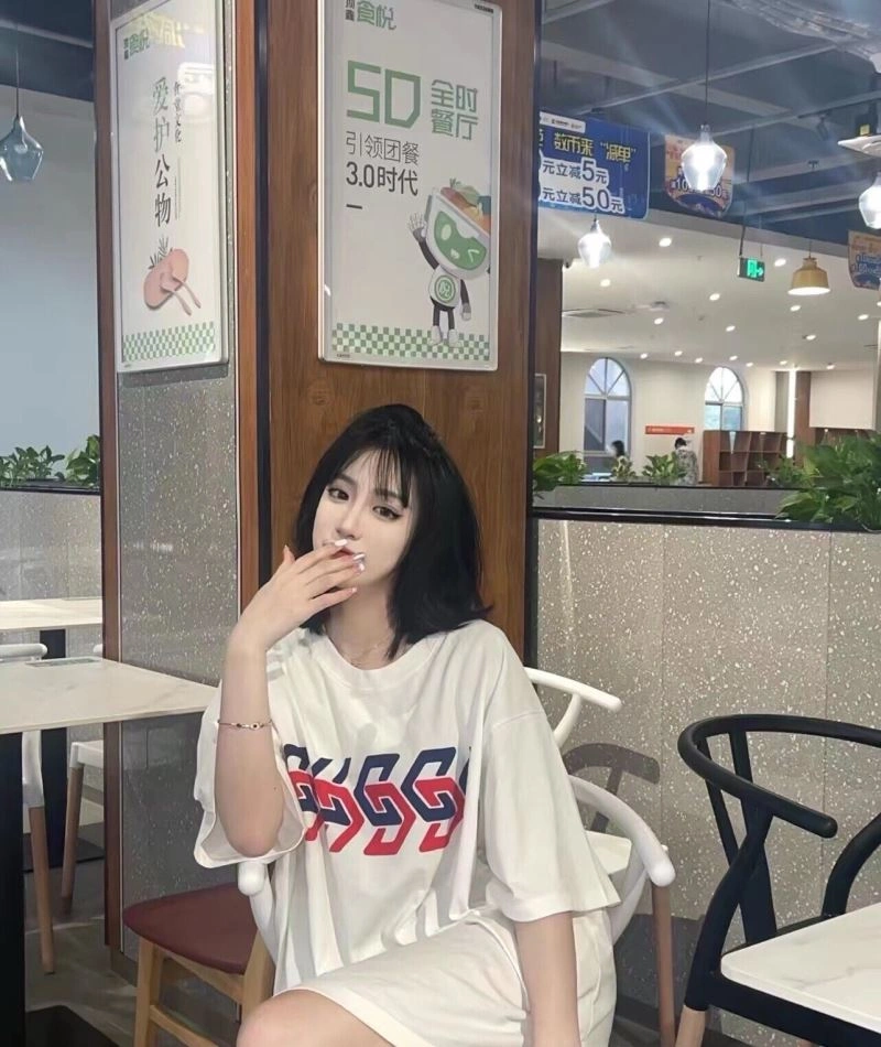Gucci T-Shirts Soft 128269