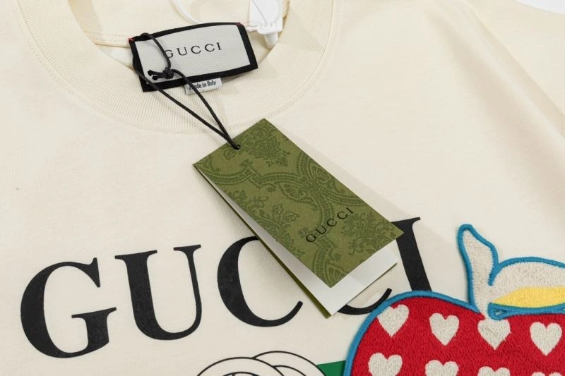 Gucci T-Shirts TimelessDesign 128245