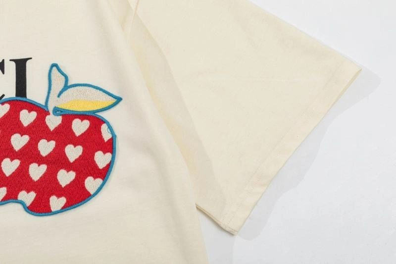 Gucci T-Shirts TimelessDesign 128245