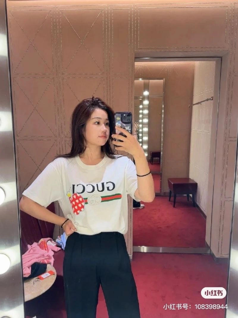 Gucci T-Shirts TimelessDesign 128245