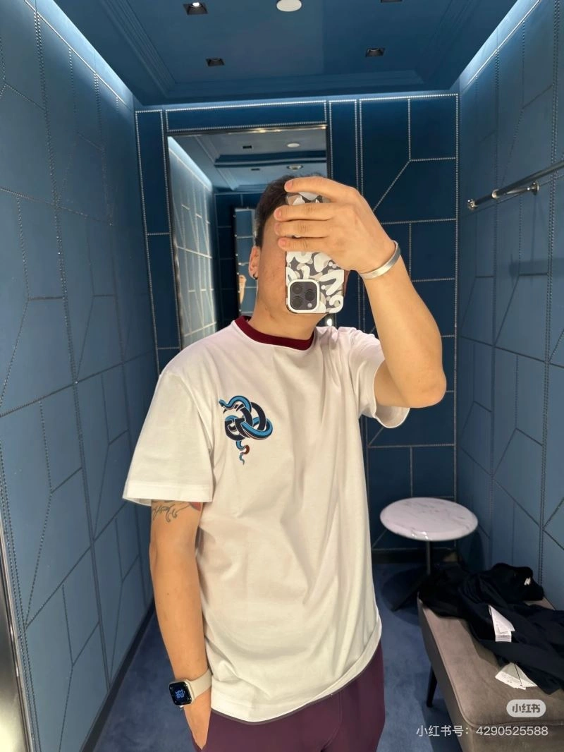 Lightweight Gucci T-Shirts 128216