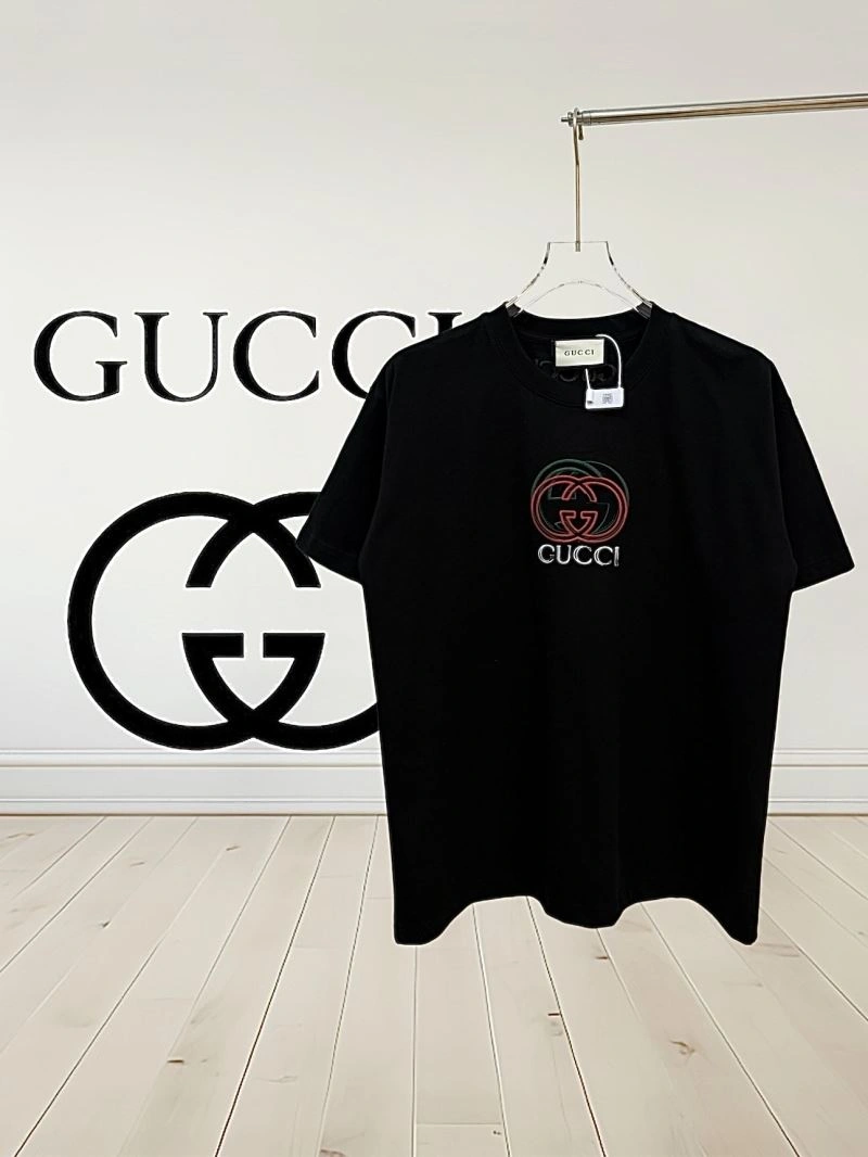Gucci T-Shirts Sleek 128194