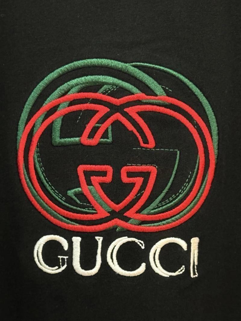 Gucci T-Shirts Sleek 128194