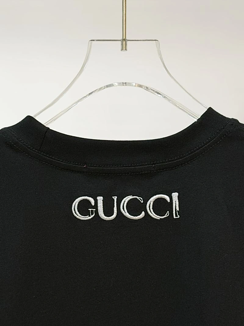 Gucci T-Shirts Sleek 128194