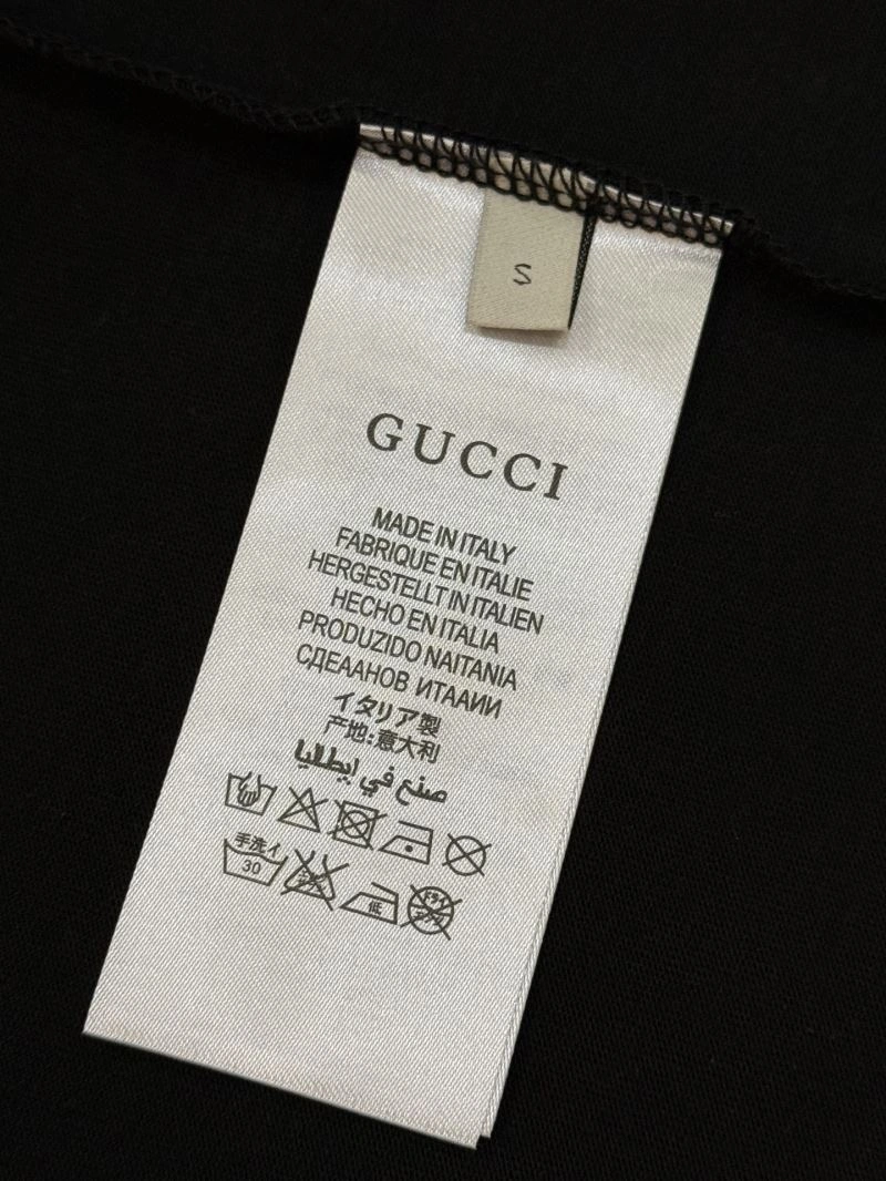 Gucci T-Shirts Sleek 128194