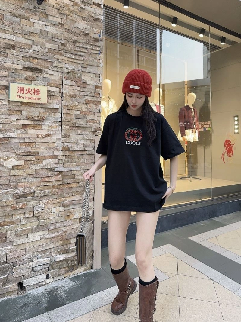 Gucci T-Shirts Sleek 128194