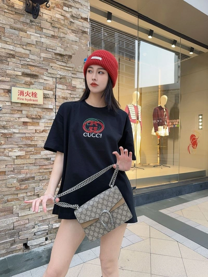 Gucci T-Shirts Sleek 128194