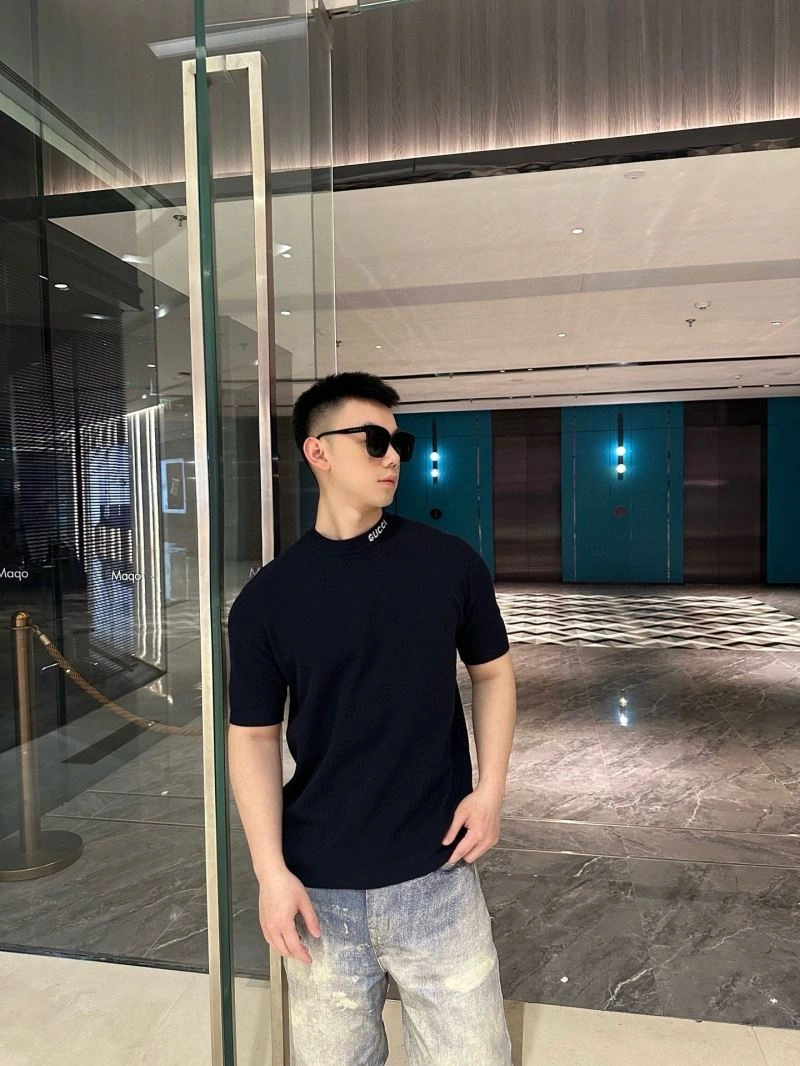 Lightweight Gucci T-Shirts 128200