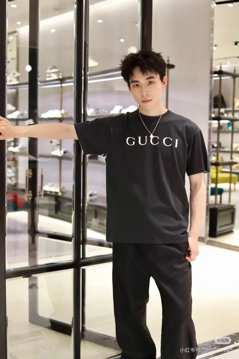 Gucci T-Shirts FashionForward 128201