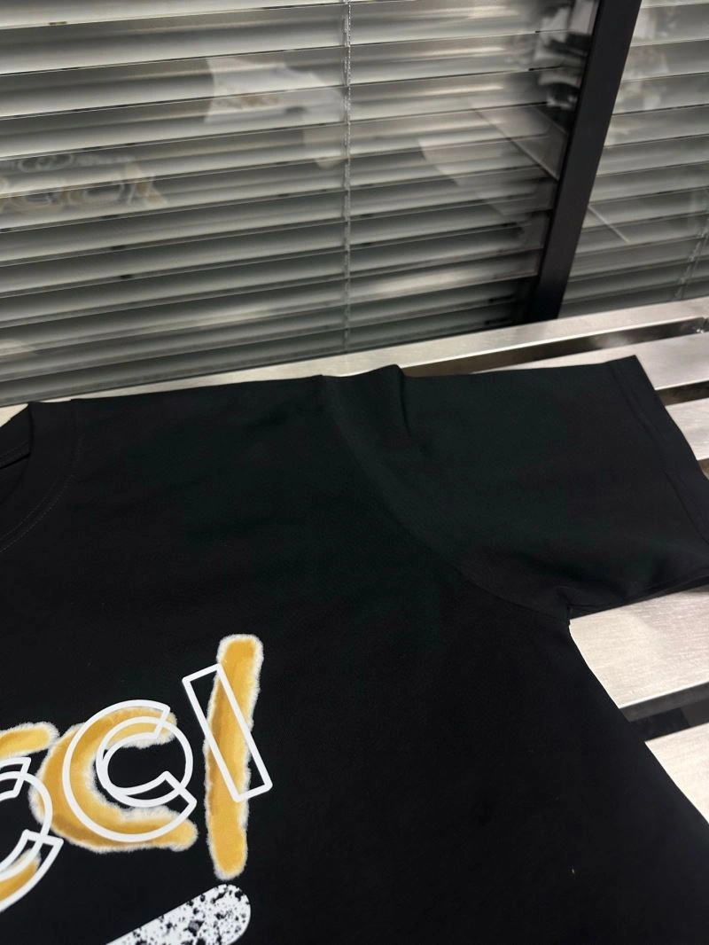 Gucci T-Shirts Timeless 125021