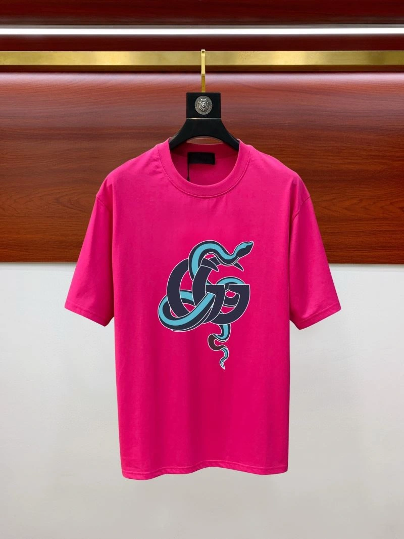 Gucci T-Shirts Soft 125004