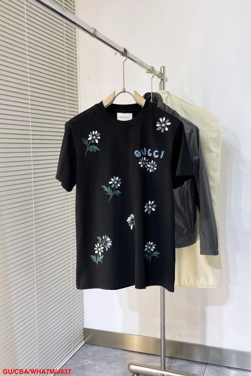 Flexible Gucci T-Shirts 128752