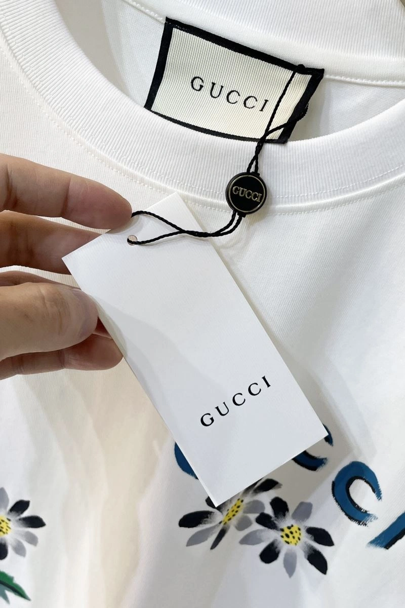 Flexible Gucci T-Shirts 128752