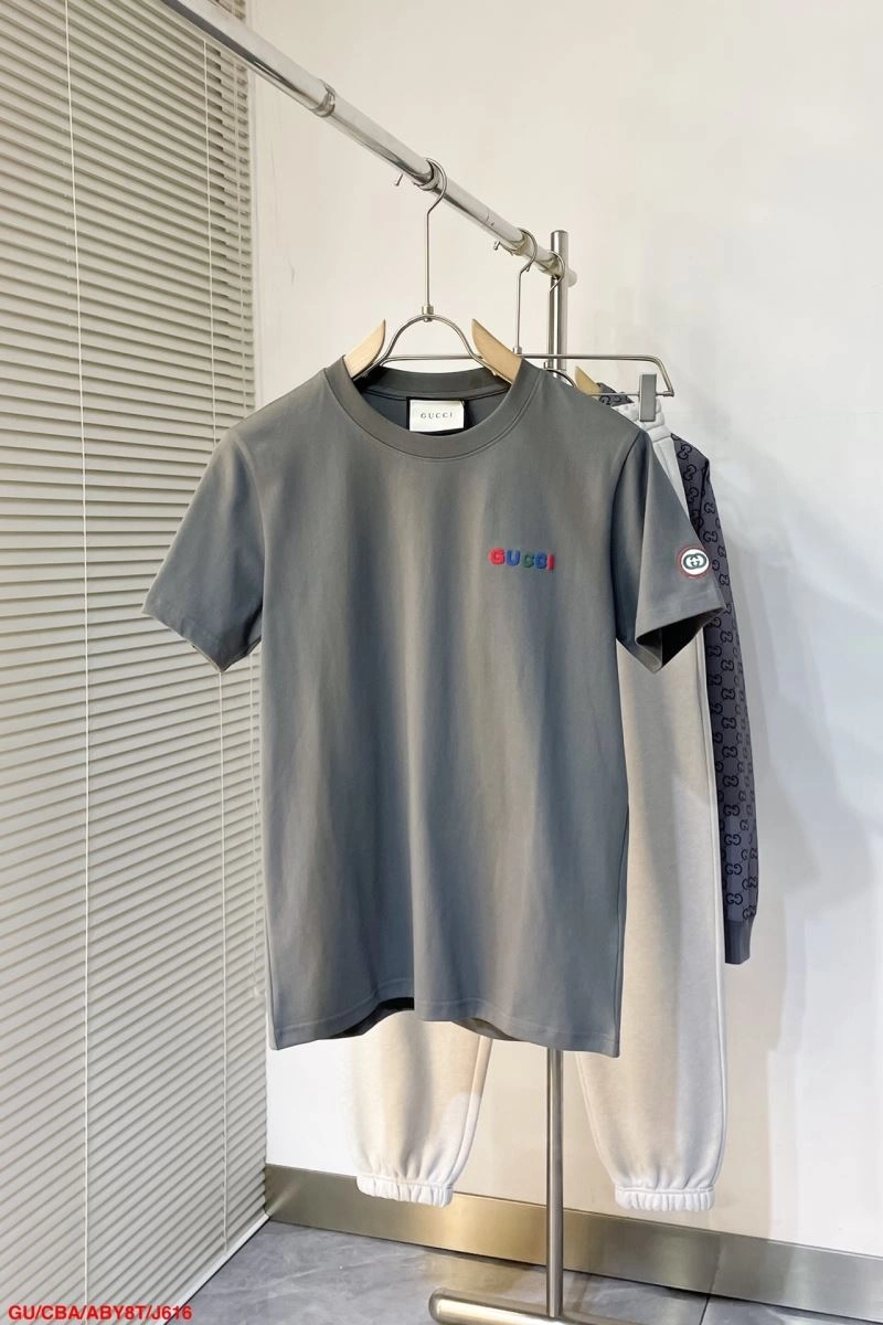 Gucci T-Shirts Snug 128744