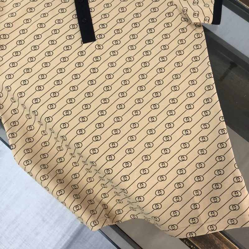 Seasonal Gucci T-Shirts 128730